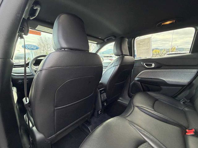 Used 2024 Jeep Compass Latitude image 26