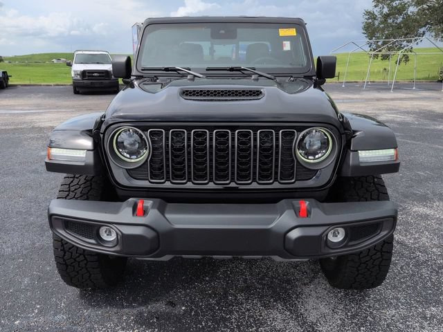 Used 2025 Jeep Gladiator Mojave AWD/4WD image 3