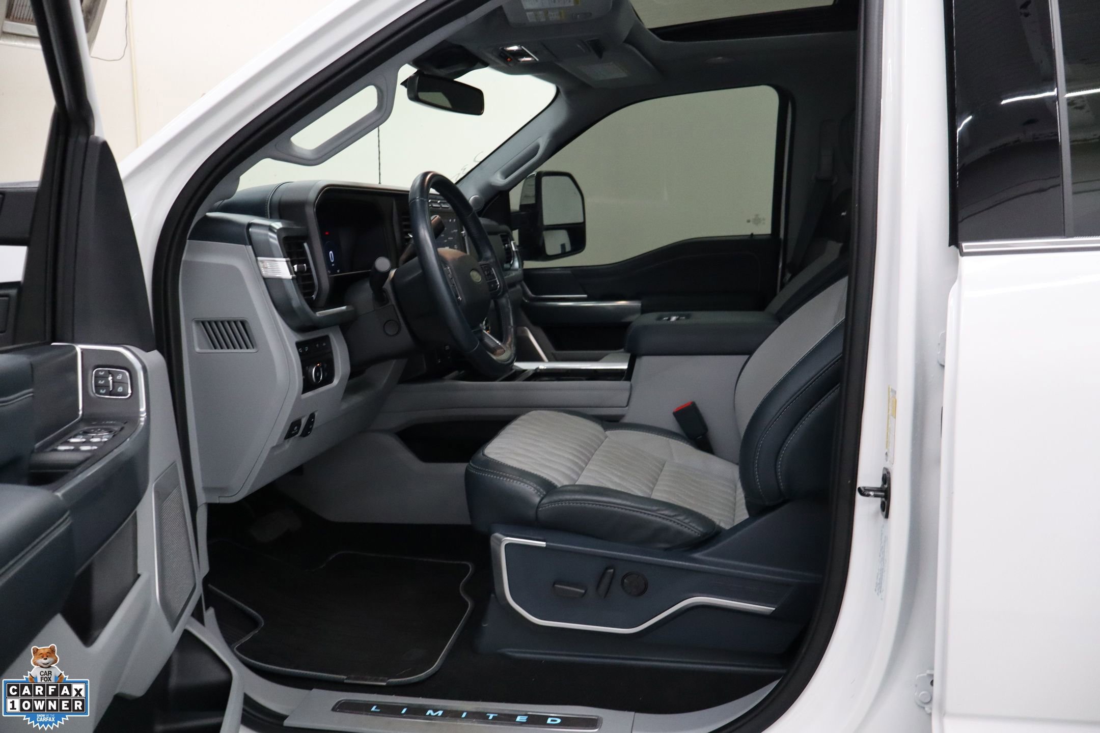 Certified 2024 Ford F250 Limited w/ FX4 Off-Road Package AWD/4WD image 25