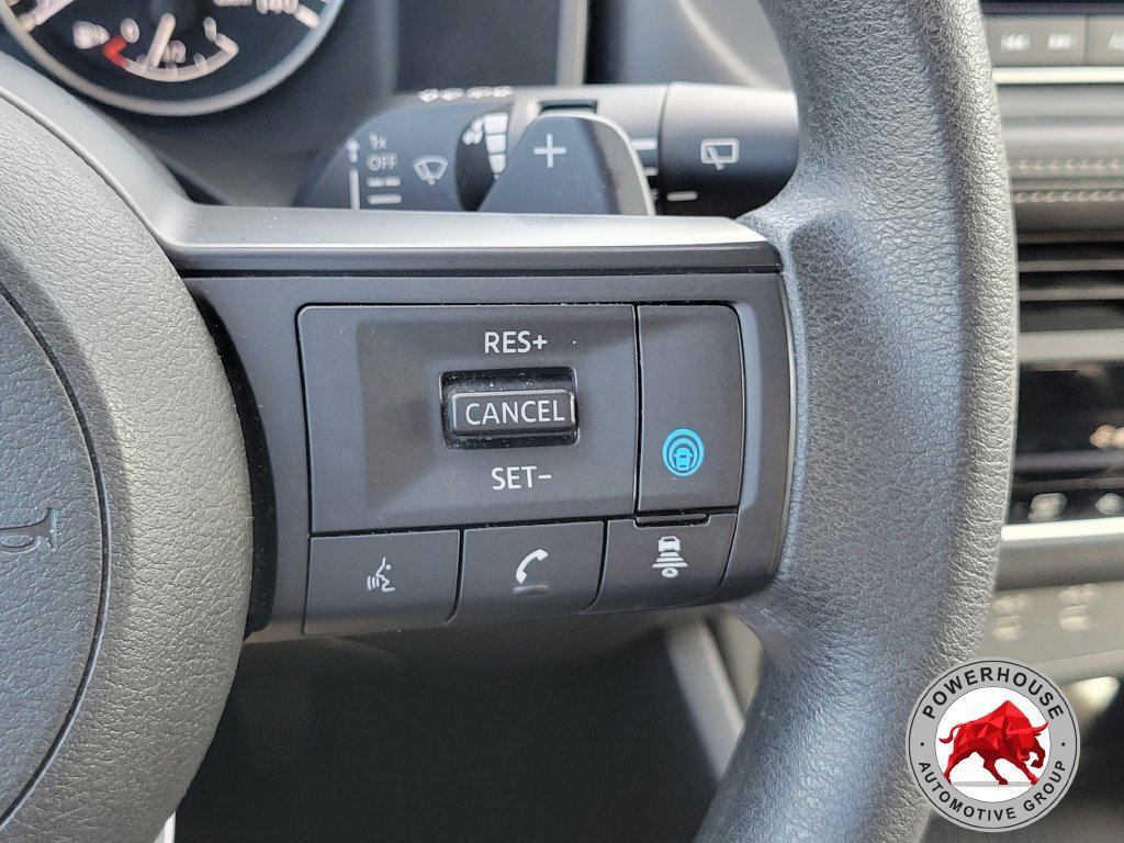 Used 2024 Nissan Rogue SV FWD image 30