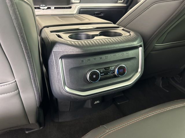 Certified 2025 Ford Expedition Active AWD/4WD image 19