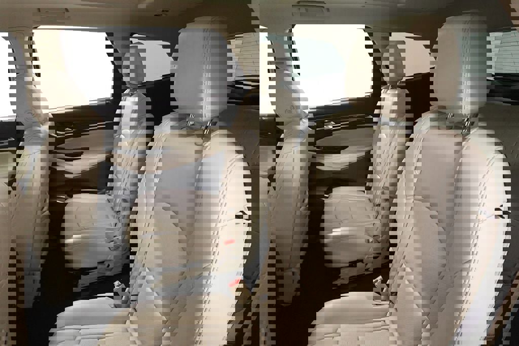 Used 2022 Buick Enclave Essence w/ Experience Buick Package image 26