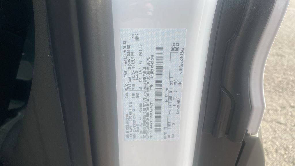 Certified 2025 Ford Transit 350 XLT RWD image 17
