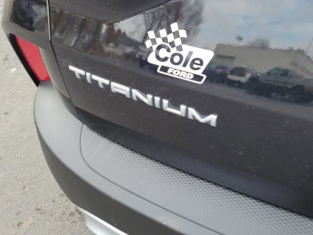 Certified 2022 Ford Escape Titanium image 12