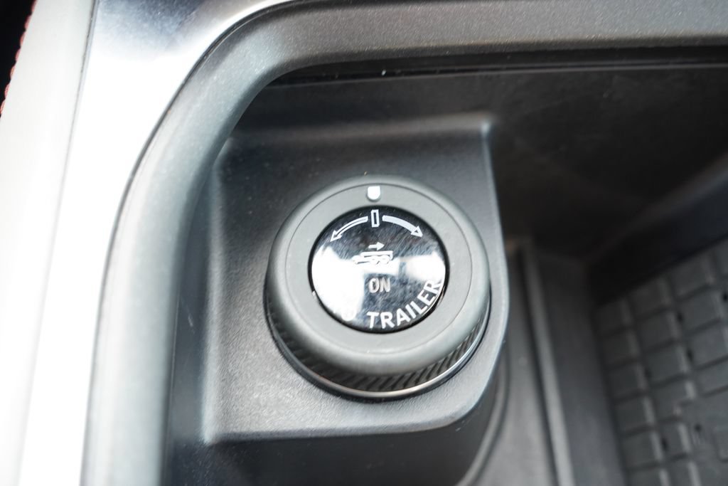 Certified 2025 Ford Expedition Max Active RWD image 36