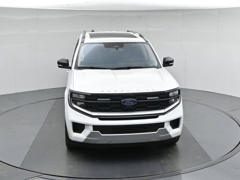 Certified 2025 Ford Expedition Platinum w/ Driver's Package AWD/4WD image 43