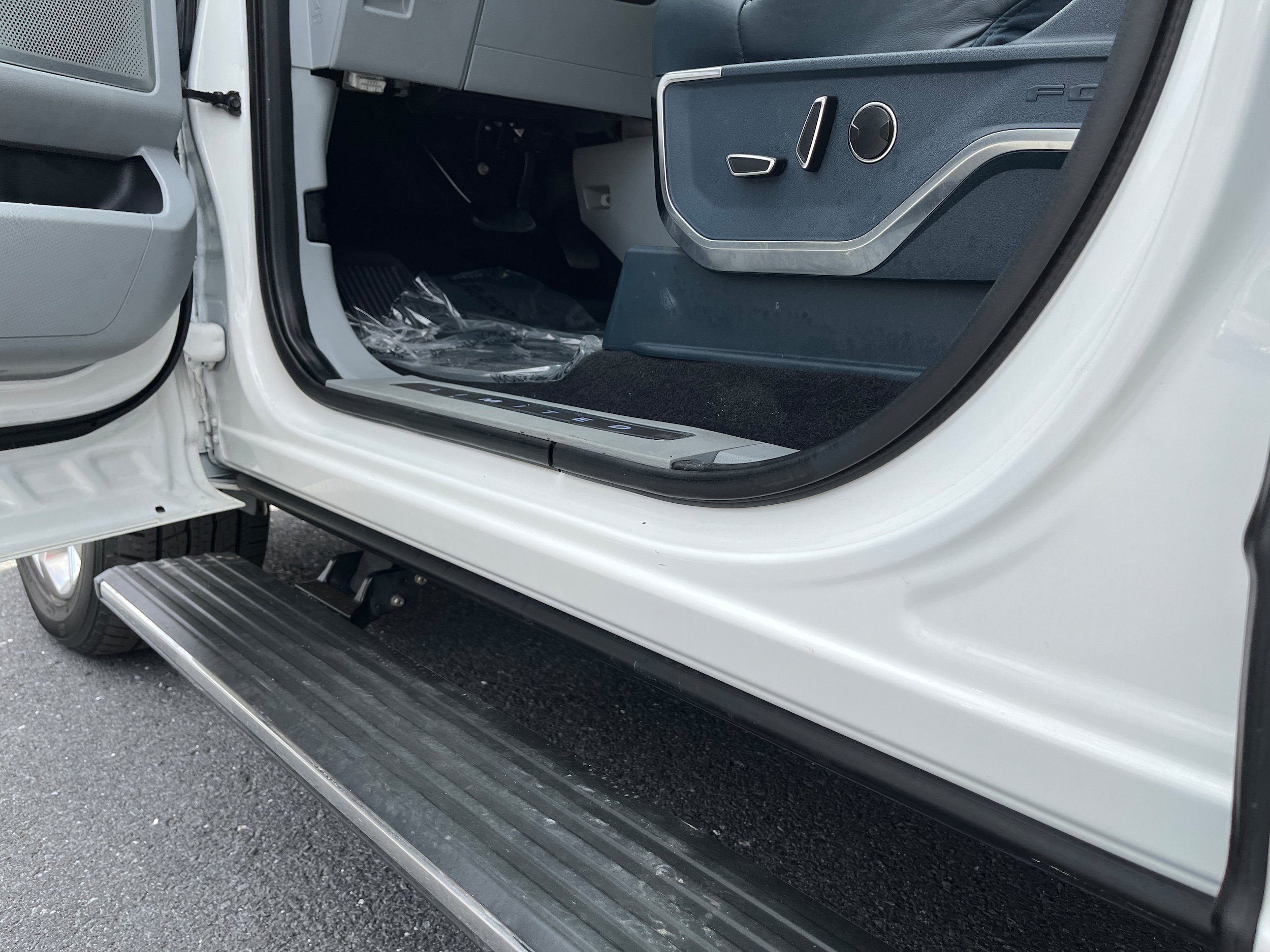 Certified 2023 Ford F150 Limited AWD/4WD image 8
