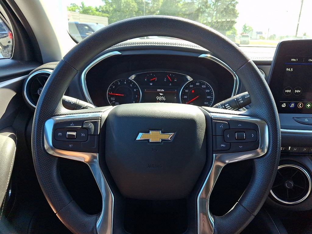 Used 2025 Chevrolet Blazer LT AWD/4WD image 19