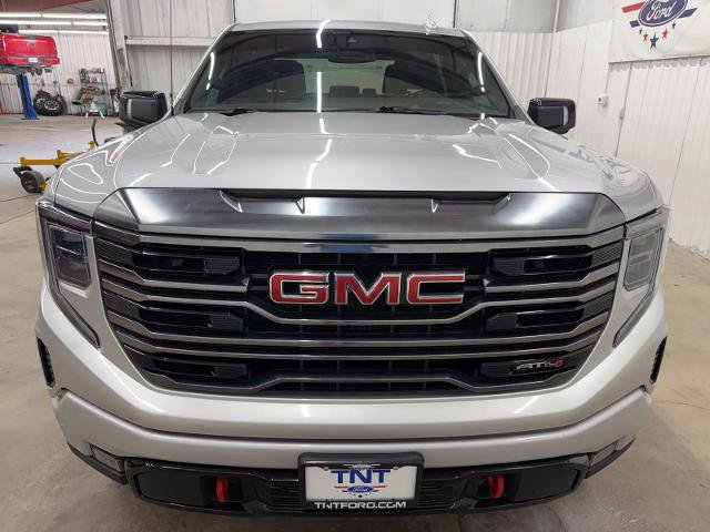 Used 2022 GMC Sierra 1500 AT4 AWD/4WD image 3