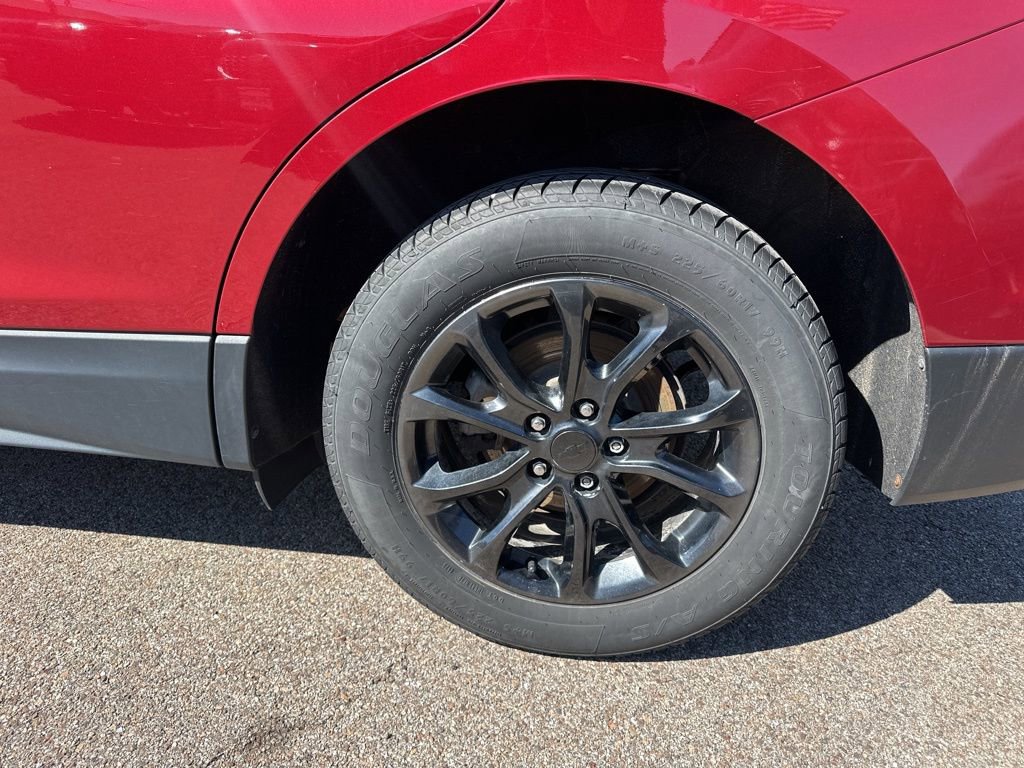 Used 2018 Chevrolet Equinox LT image 16