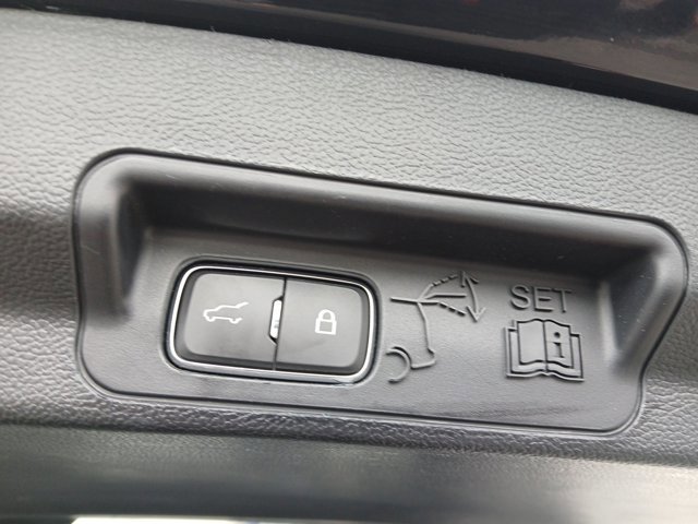 Certified 2020 Ford Explorer ST w/ ST Street Pack image 28