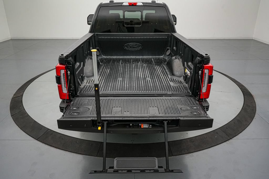Certified 2023 Ford F250 Platinum AWD/4WD image 6