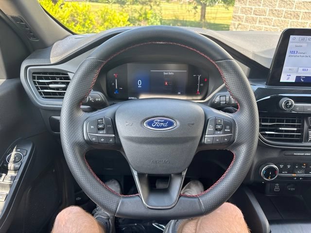Certified 2025 Ford Escape ST-Line FWD image 18