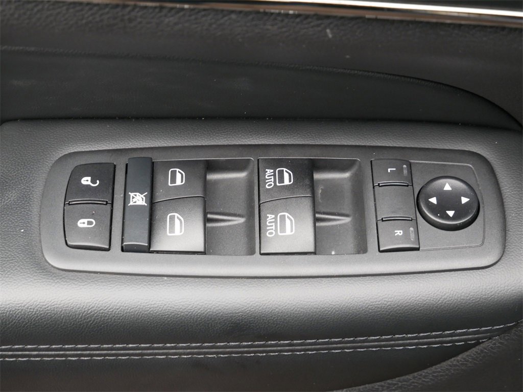 Used 2020 Jeep Grand Cherokee Limited X image 16