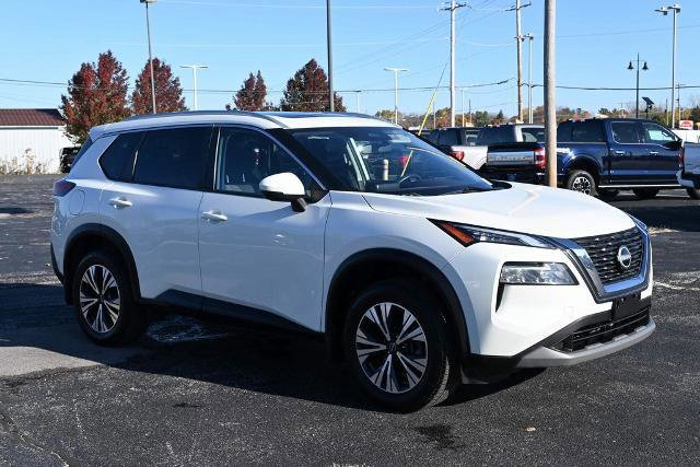 Used 2023 Nissan Rogue SV image 9