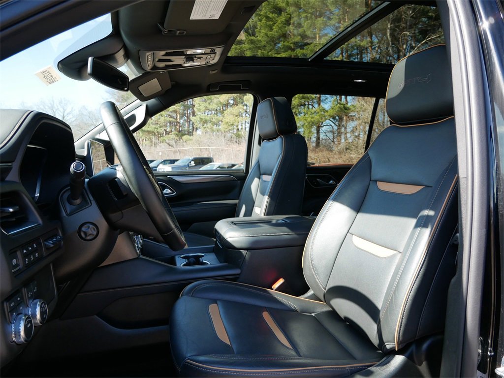 Used 2023 GMC Yukon AT4 w/ AT4 Premium Package image 15