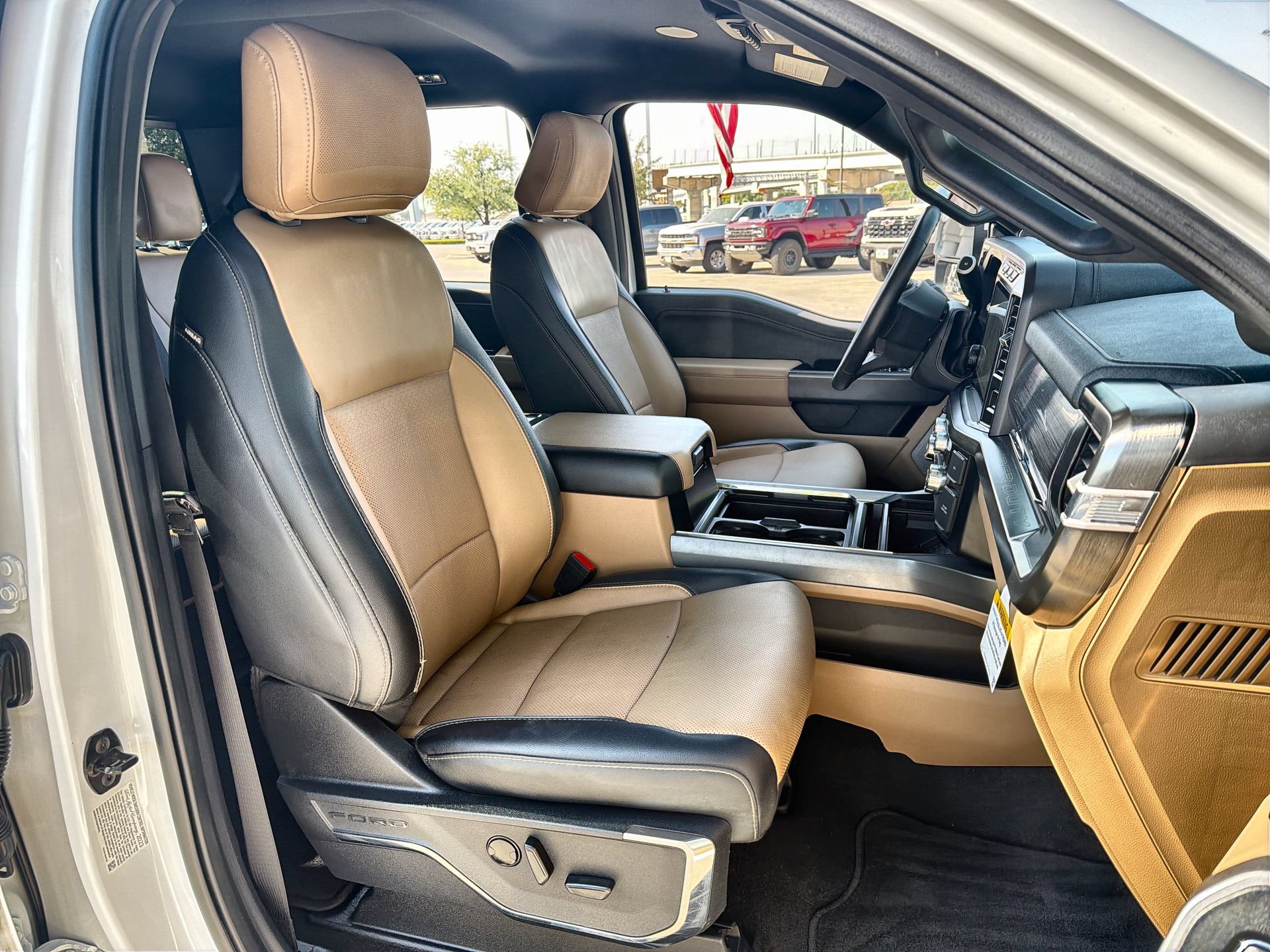 Certified 2023 Ford F250 Lariat w/ Lariat Ultimate Package AWD/4WD image 24