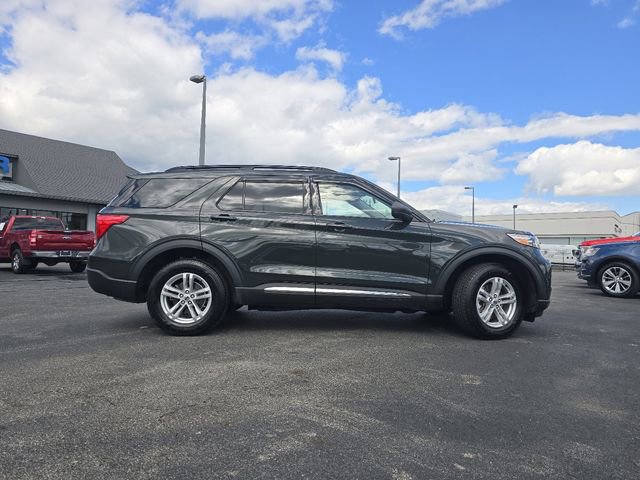 Certified 2022 Ford Explorer XLT w/ Equipment Group 202A AWD/4WD image 17