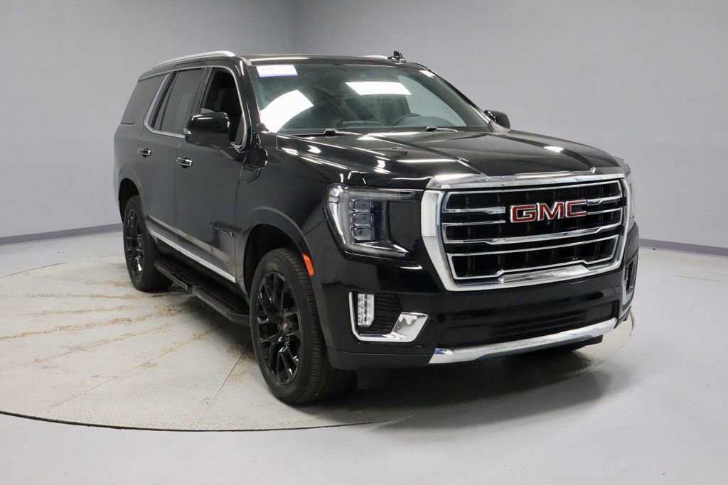 Used 2024 GMC Yukon SLT w/ SLT Luxury Package AWD/4WD image 1