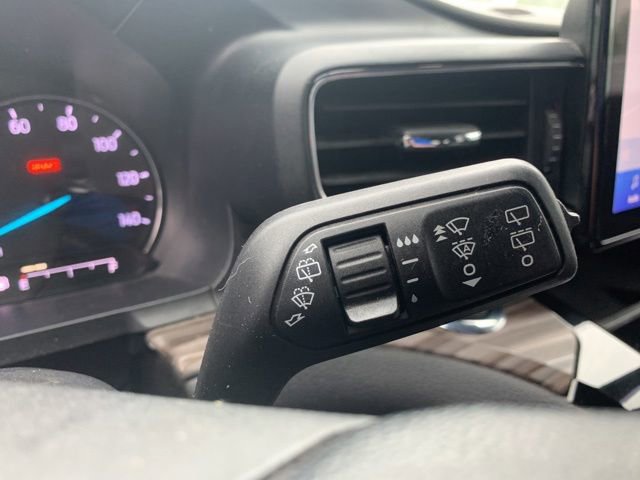 Certified 2022 Ford Explorer Limited w/ Equipment Group 301A RWD image 30