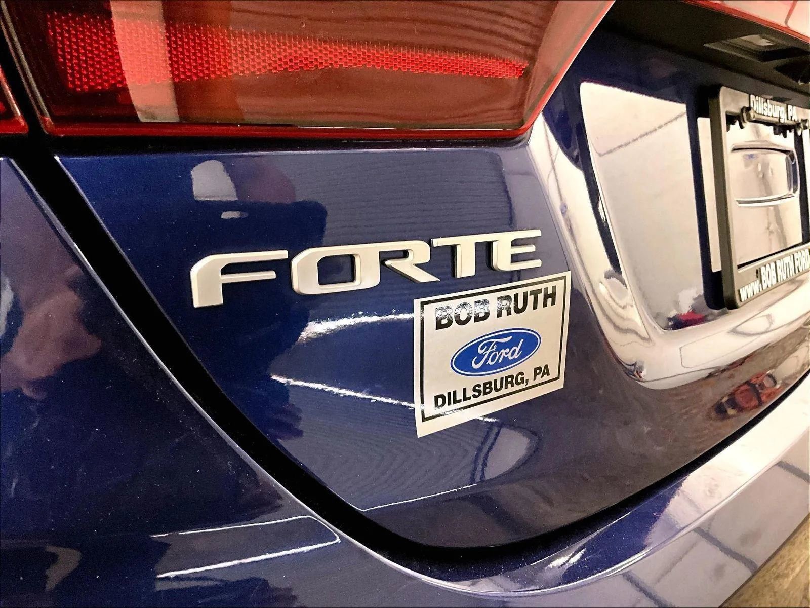 Used 2023 Kia Forte LXS FWD image 13