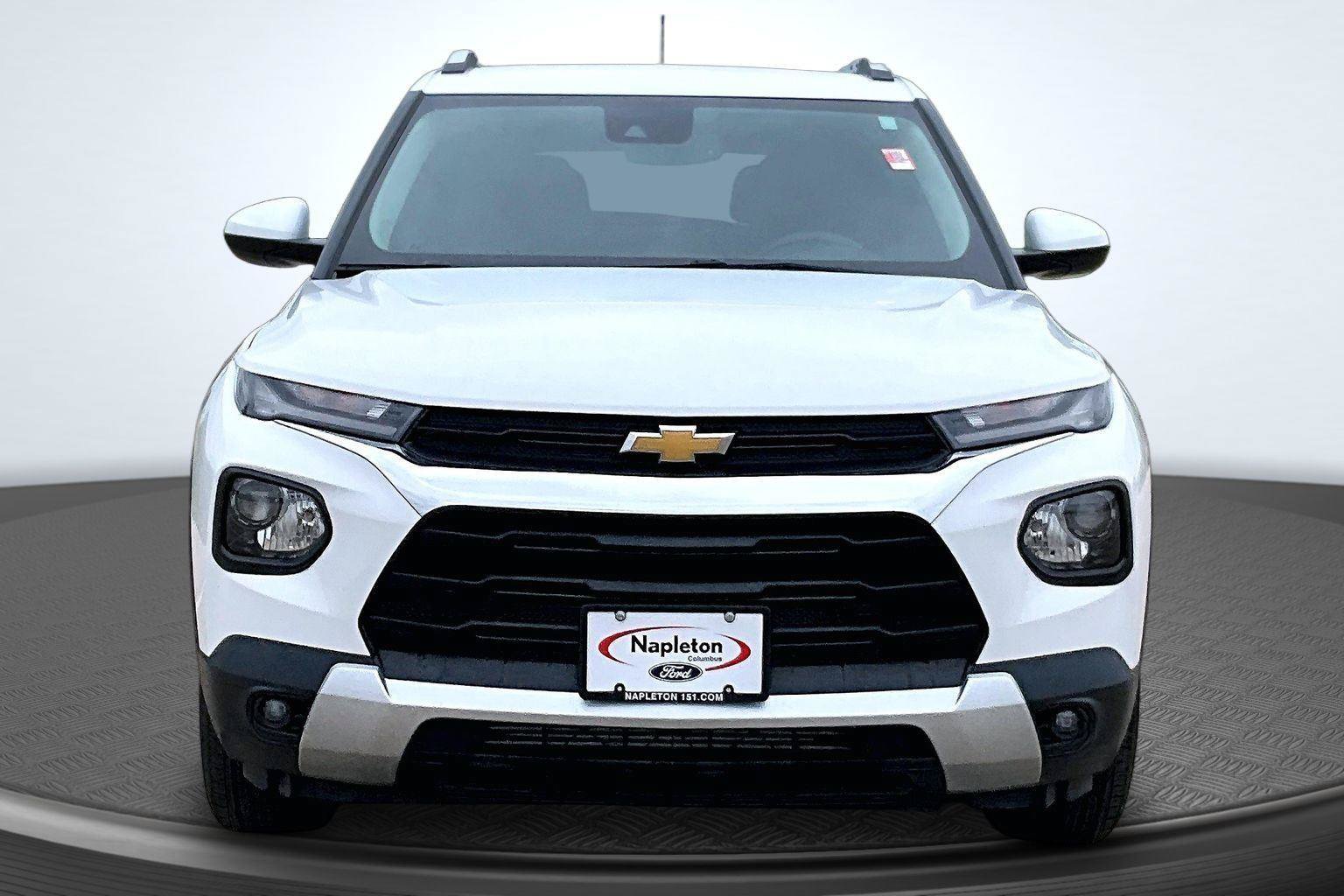 Used 2023 Chevrolet TrailBlazer LT w/ Convenience Package AWD/4WD image 3