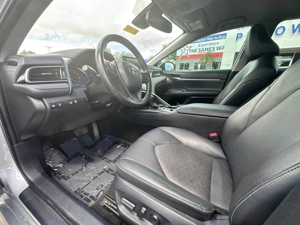 Used 2022 Toyota Camry XSE FWD image 12