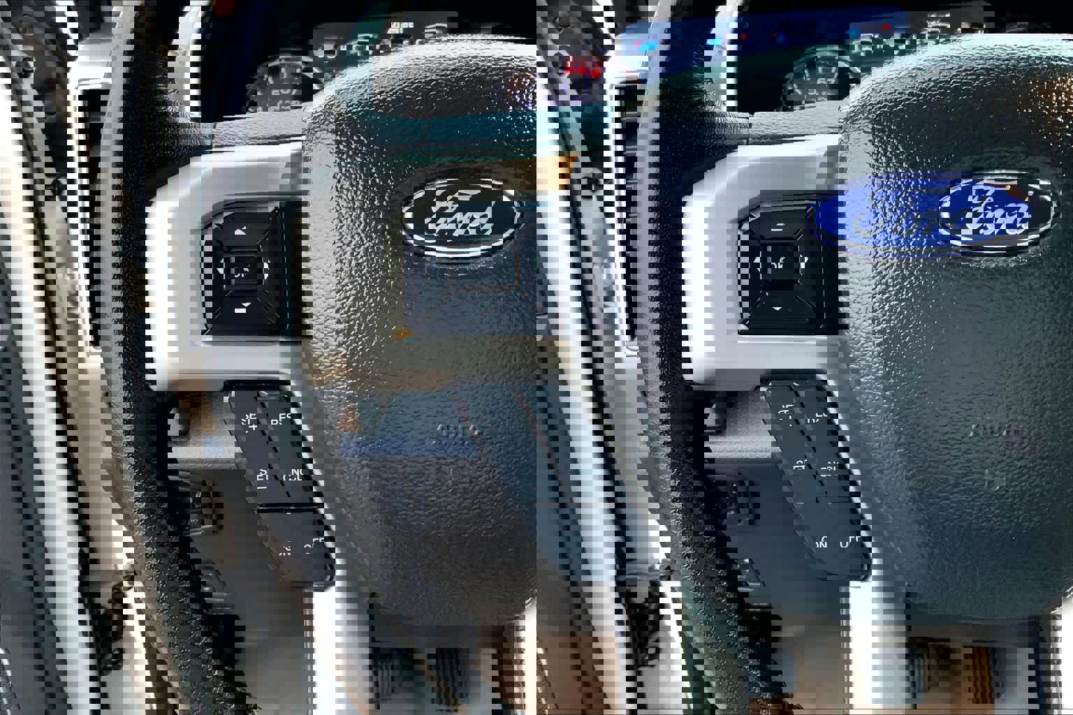 Certified 2022 Ford F250 Lariat w/ Lariat Ultimate Package image 18