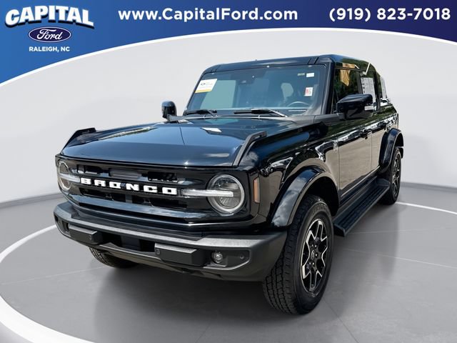 Certified 2025 Ford Bronco Outer Banks AWD/4WD image 1