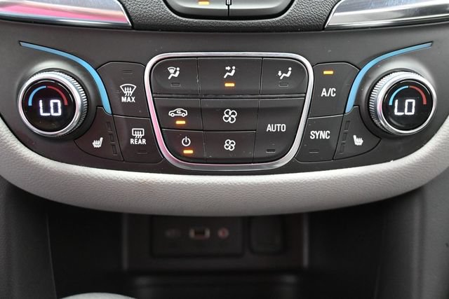 Used 2024 Chevrolet Equinox LT AWD/4WD image 24