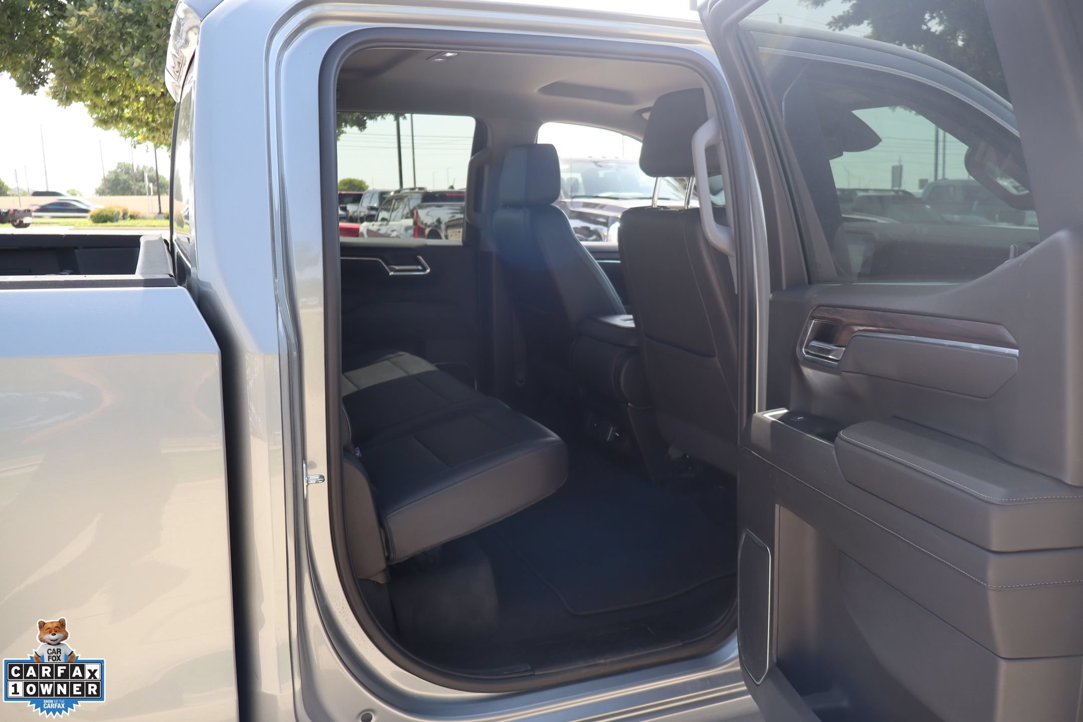 Used 2025 GMC Sierra 1500 SLT AWD/4WD image 26