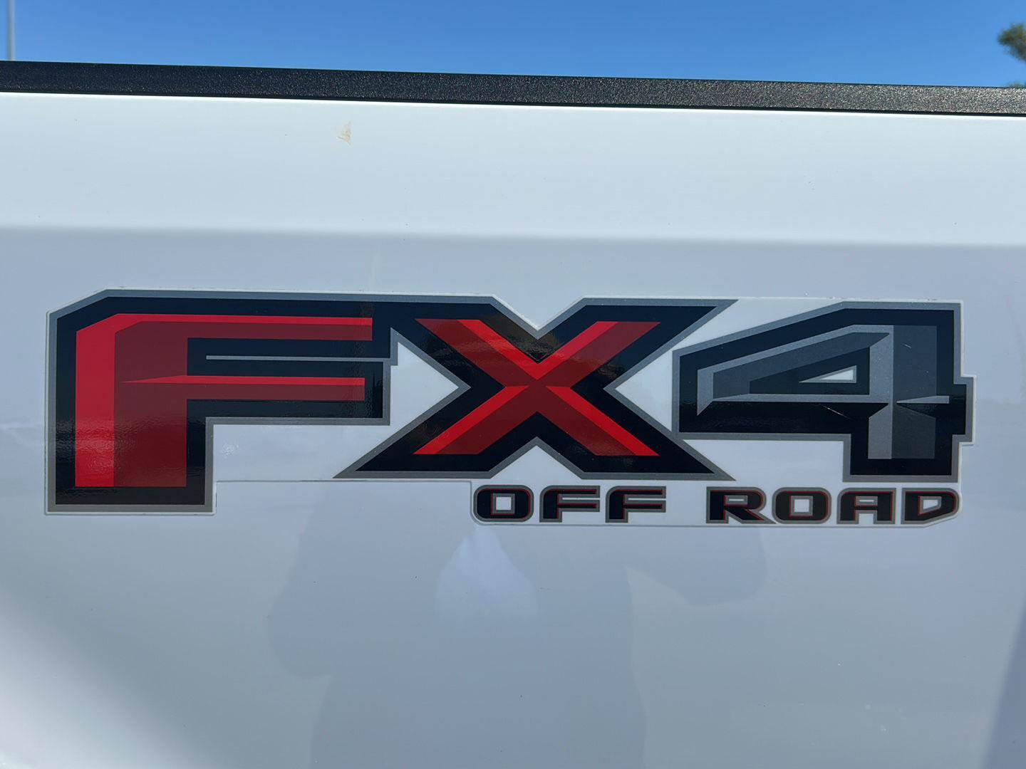 Certified 2022 Ford F250 XL w/ STX Appearance Package AWD/4WD image 31