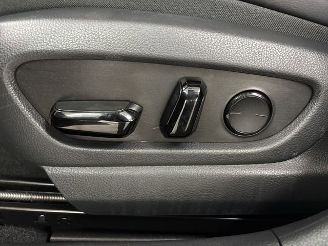 Used 2023 Lexus UX 250h F Sport image 4