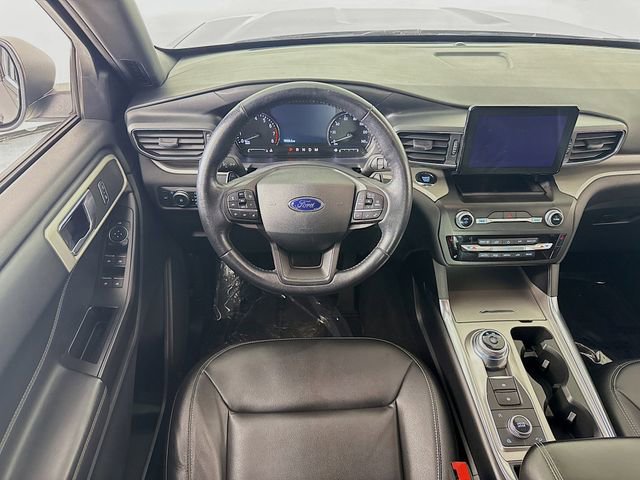 Certified 2020 Ford Explorer XLT w/ Equipment Group 202A image 22