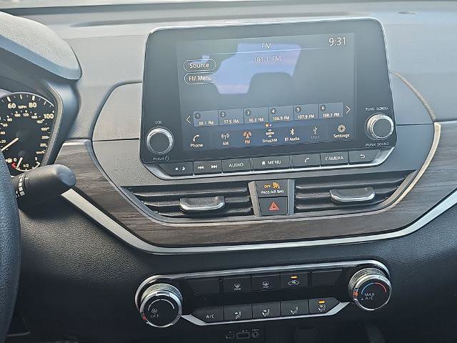 Used 2025 Nissan Altima 2.5 SV AWD/4WD image 19