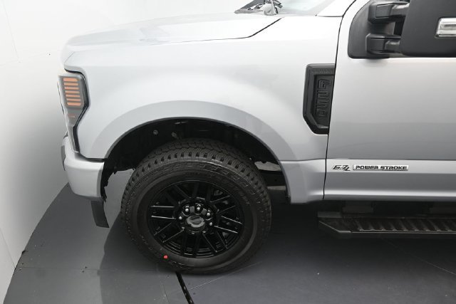 Certified 2022 Ford F250 Lariat w/ Lariat Ultimate Package AWD/4WD image 9