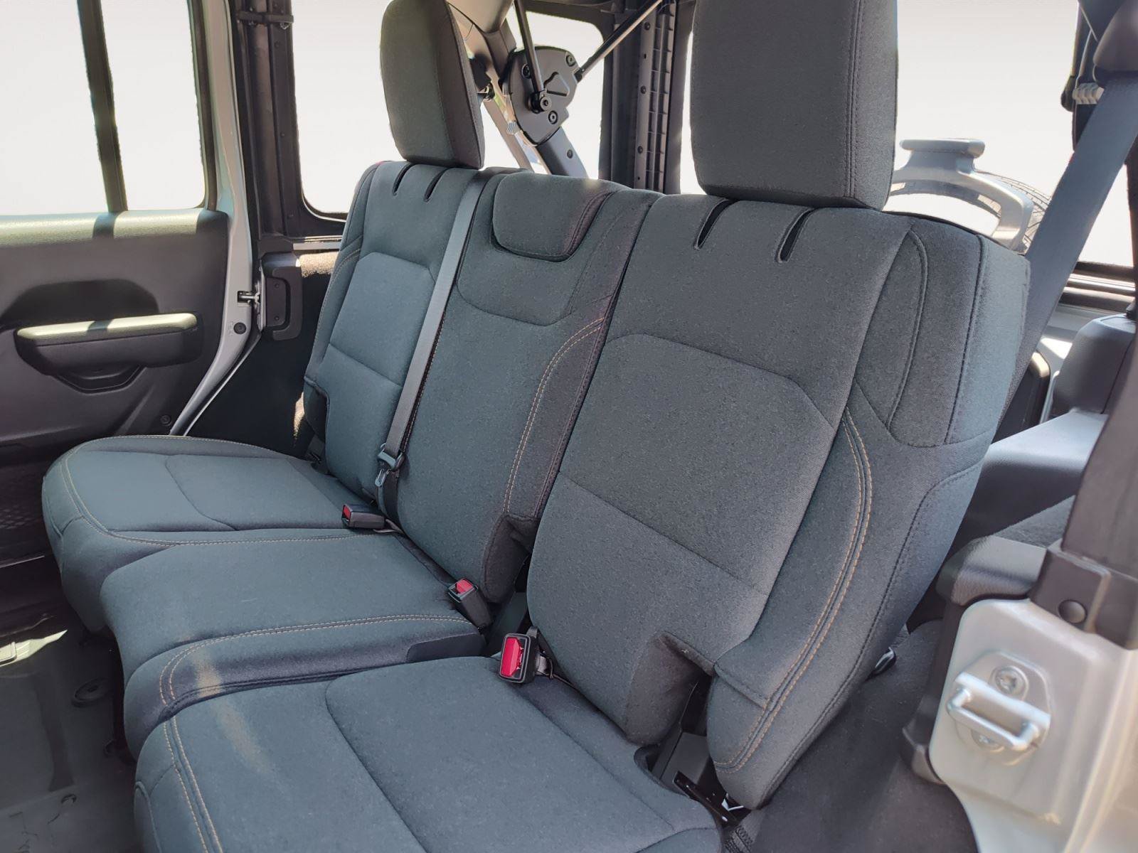 Used 2024 Jeep Wrangler Unlimited Sport AWD/4WD image 13