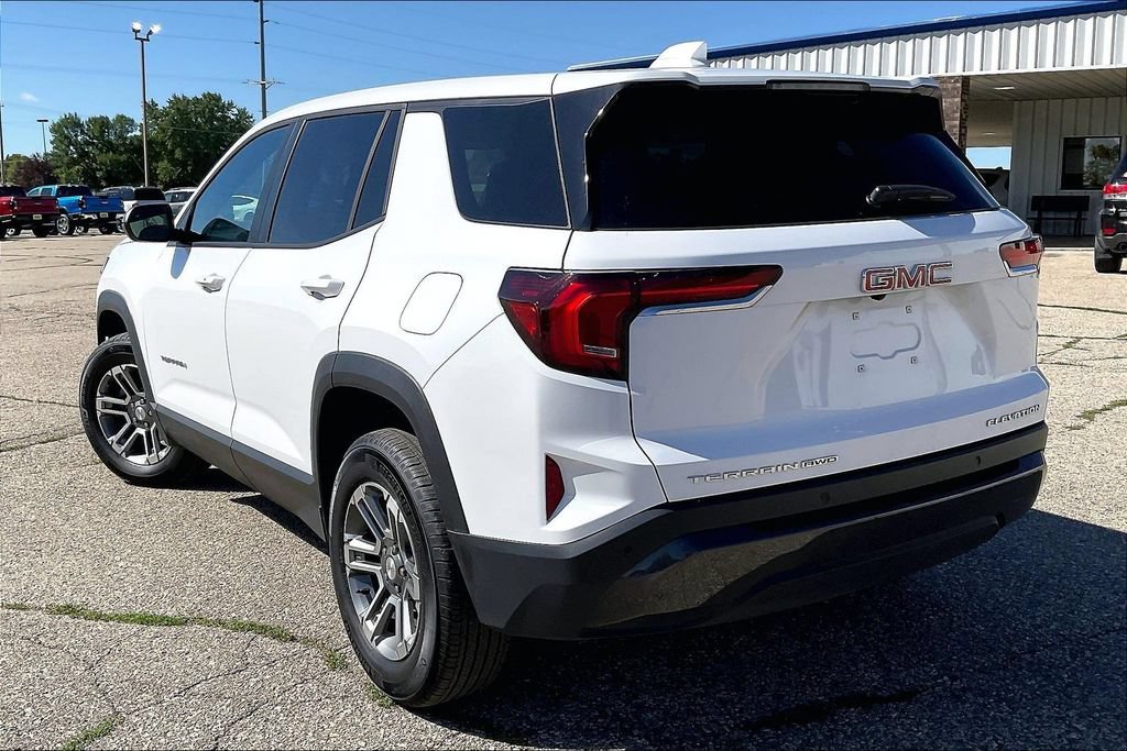 Used 2026 GMC Terrain Elevation AWD/4WD image 3