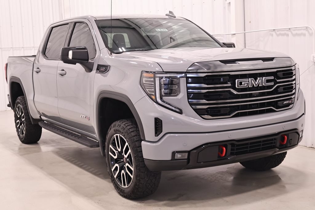 Used 2024 GMC Sierra 1500 AT4 w/ Technology Package AWD/4WD image 4