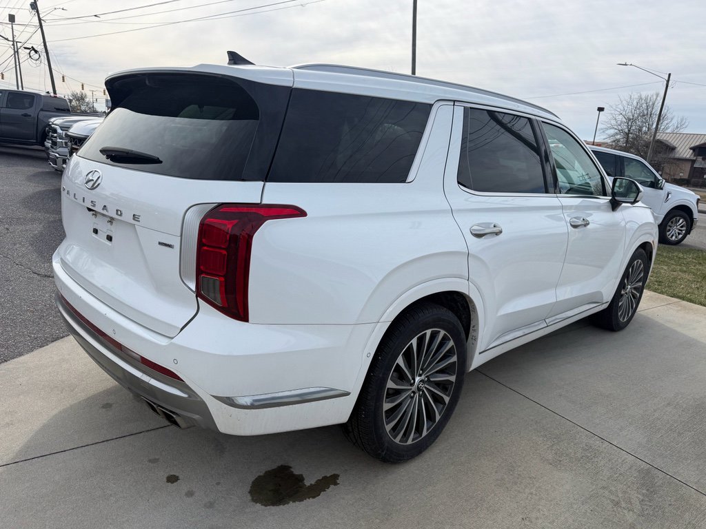 Used 2024 Hyundai Palisade Calligraphy image 13