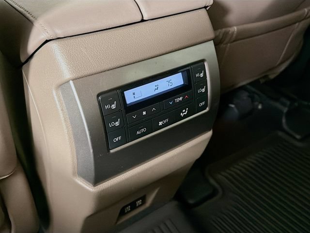 Used 2023 Lexus GX 460 Luxury w/ Sport Design Package AWD/4WD image 31
