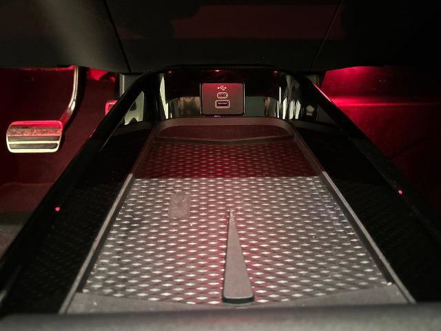 Certified 2025 Ford Mustang Mach-E Premium w/ Sport Appearance Package RWD image 28