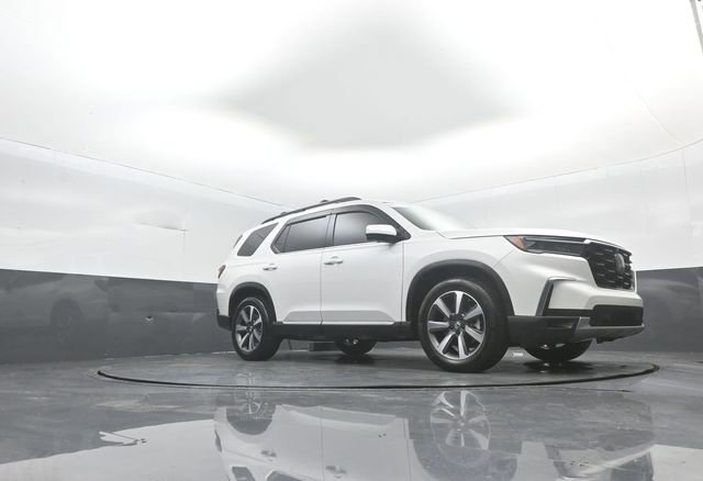 Used 2024 Honda Pilot Elite image 32