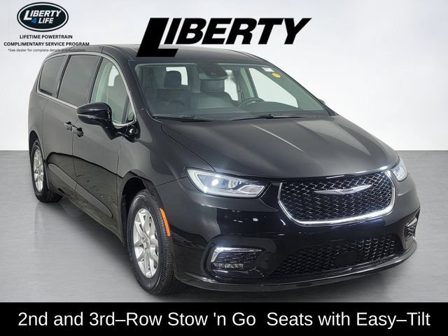 Used 2024 Chrysler Pacifica Touring-L