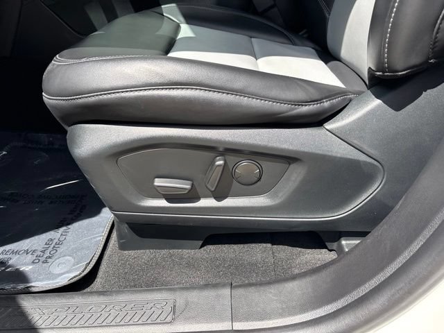Certified 2023 Ford Explorer XLT w/ Equipment Group 202A AWD/4WD image 14