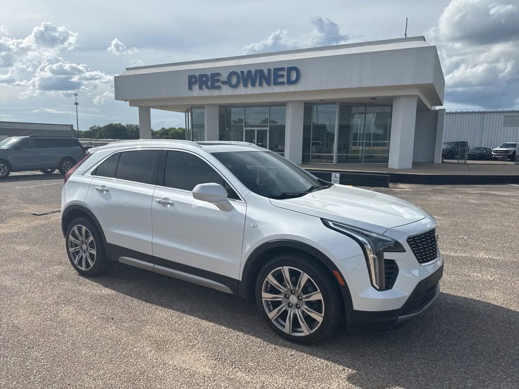 Used 2019 Cadillac XT4 Premium Luxury w/ Driver Assist Package FWD image 18