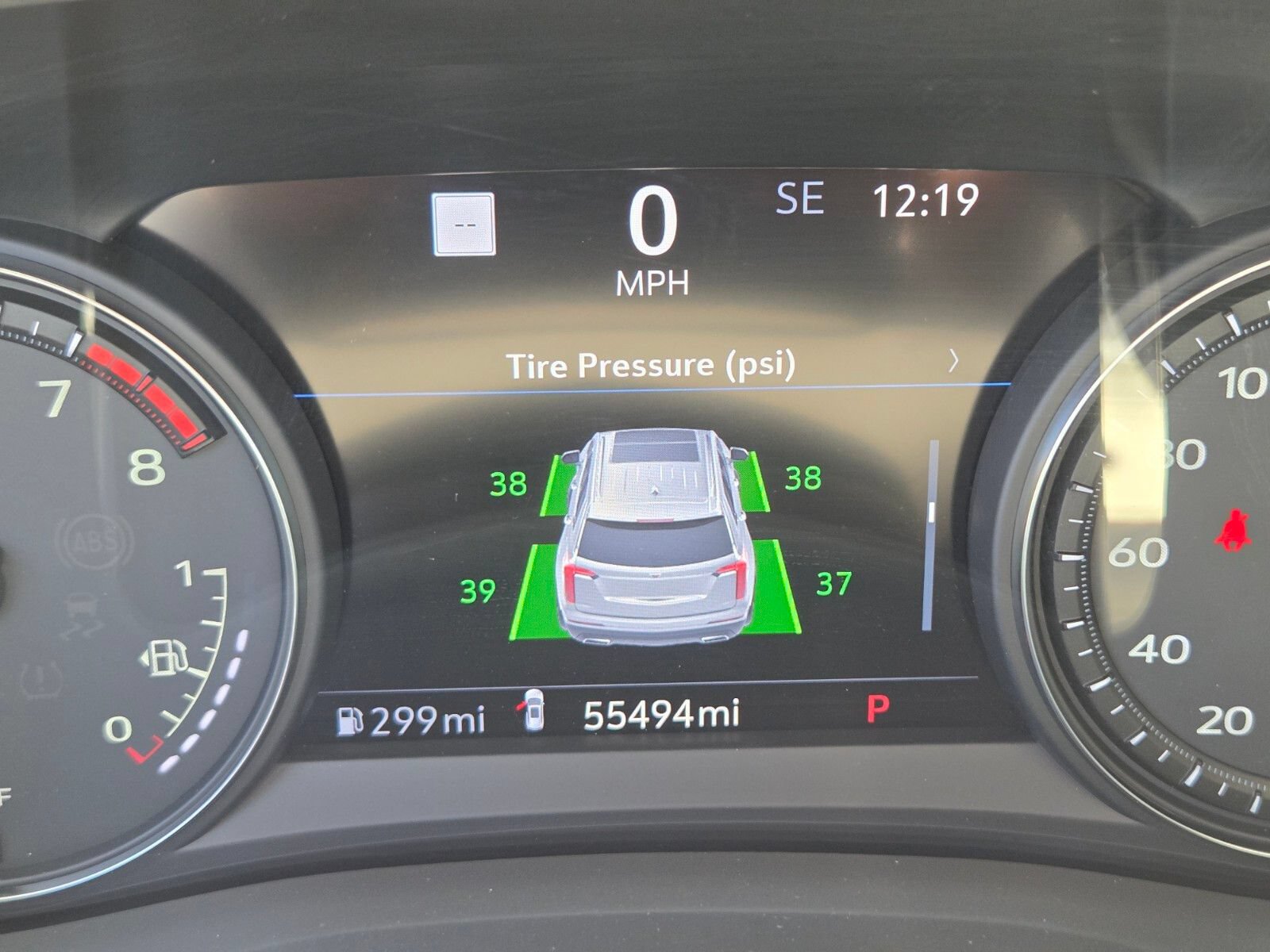 Used 2023 Cadillac XT6 Premium Luxury w/ Technology Package FWD image 20
