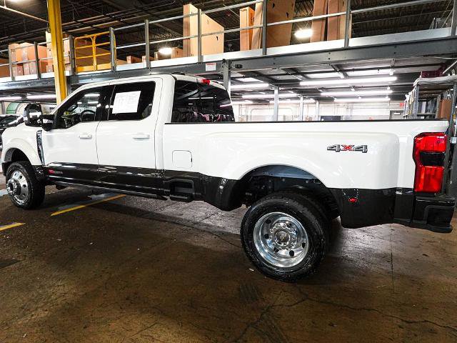 Certified 2025 Ford F450 King Ranch AWD/4WD image 4