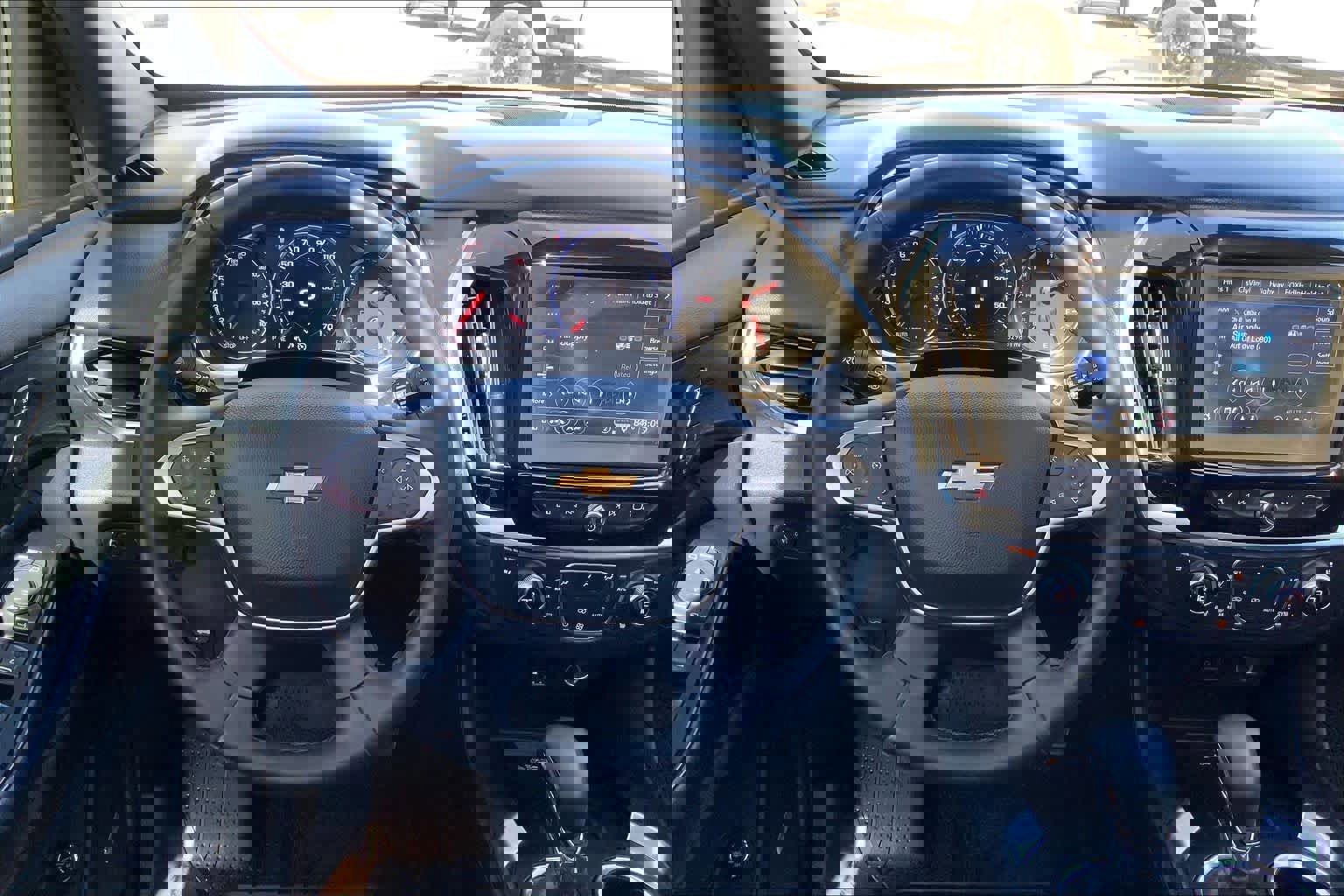 Used 2023 Chevrolet Traverse High Country image 7