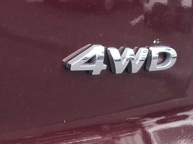 Certified 2018 Ford Explorer XLT w/ Equipment Group 202A AWD/4WD image 37